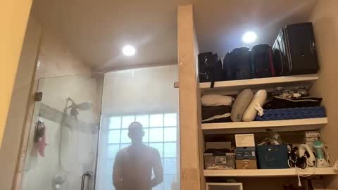 bigators online show from December 9, 6:57 pm