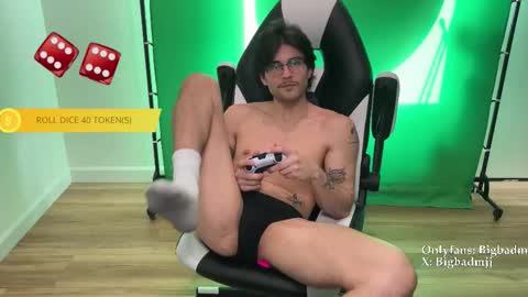 Asta online show from February 12, 10:46 pm