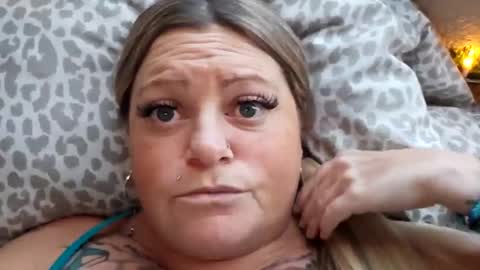 Tiffany online show from December 1, 10:01 pm