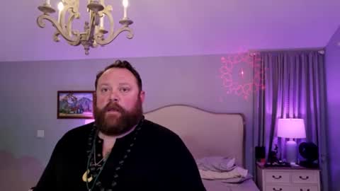 Bigboi1o11 online show from December 5, 9:30 am