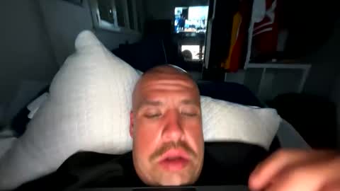 bigburrito714 online show from March 2, 6:25 am