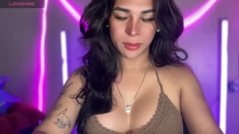 queen amanda online show from May 18, 3:49 am
