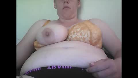 BigDoubleE online show from December 4, 8:30 pm