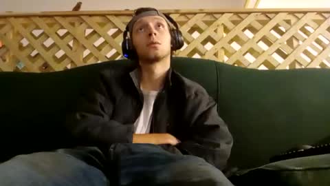 Snapshot of biggestboiiii chatting on January 29, 3:33 am biggestboiiii online show from January 29, 3:33 am