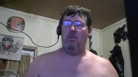 Snapshot of bigjohn41000 chatting on October 21, 9:03 am bigjohn41000 online show from October 21, 9:03 am