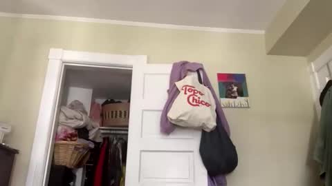 bigkittyraven online show from February 11, 5:06 pm