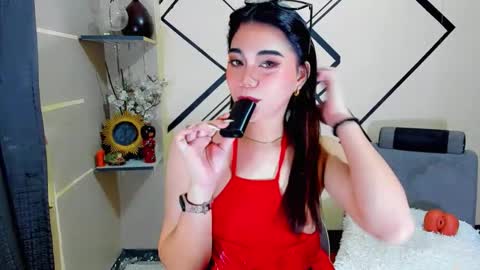 kiaaannaaaa online show from January 7, 12:21 pm