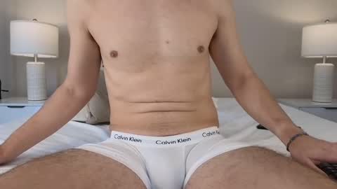 Snapshot of bigonehott chatting on March 6, 3:35 pm       online show from March 6, 3:35 pm