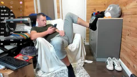 Snapshot of bigsshark chatting on October 16, 7:24 pm bigsshark online show from October 16, 7:24 pm