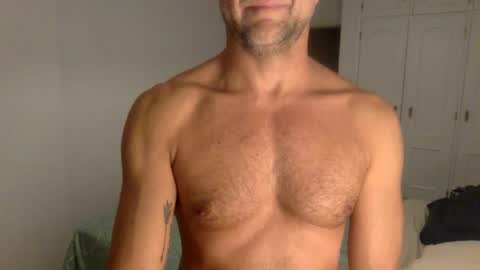 Snapshot of bigvega79 chatting on October 25, 11:27 pm bigvega79 online show from October 25, 11:27 pm