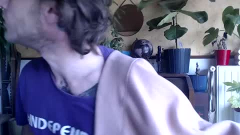 Billy FingerCut online show from March 12, 10:16 am