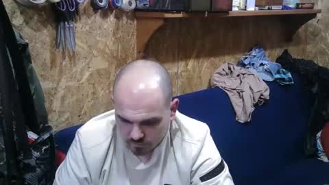 George  Maria online show from April 7, 9:39 pm