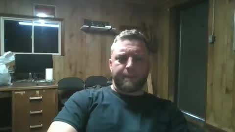 bjhancock_28 online show from February 2, 7:54 pm