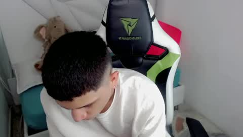 Black diamondd  online show from April 21, 3:52 pm