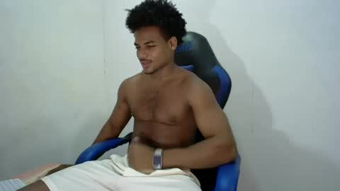 tu morenito online show from September 26, 2:52 am