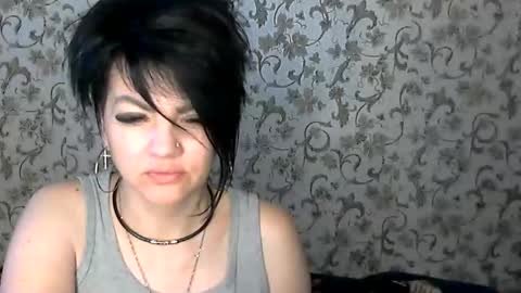 black_hot_01 online show from October 15, 5:54 am