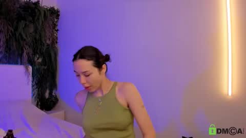 Snapshot of black_jenny chatting on October 17, 9:46 am Jenny online show from October 17, 9:46 am