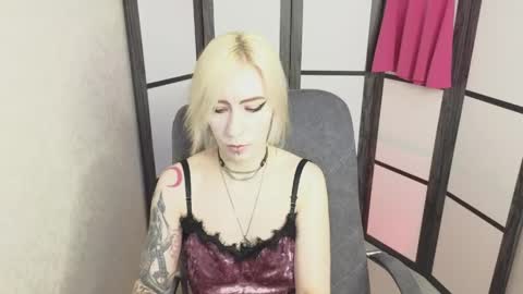 Emily online show from May 30, 8:35 am