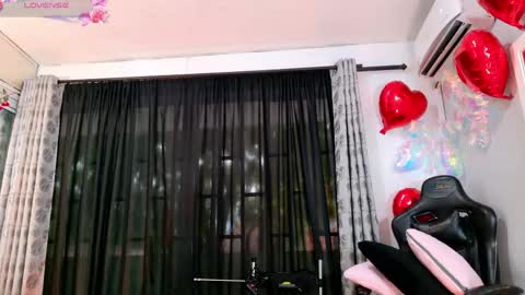 Tifany online show from April 18, 7:07 pm