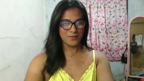 Ellez online show from March 2, 6:47 pm