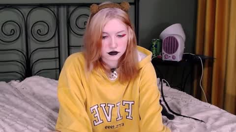 blacky_tea online show from December 12, 1:39 pm