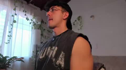 Blake Levi  Independent Model online show from July 14, 3:06 pm