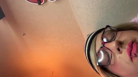 Blakely Morningstar   online show from January 17, 6:15 am