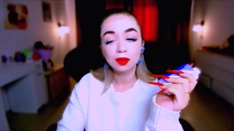 Nicole online show from September 13, 9:23 am