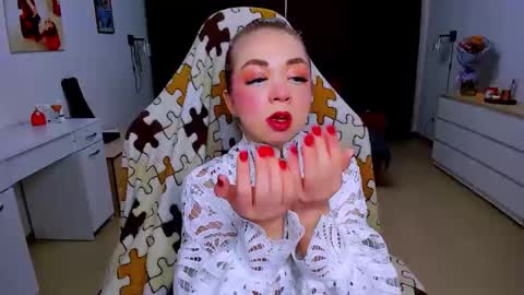 Nicole online show from February 11, 4:55 am