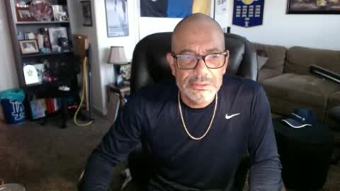 blk_nthick online show from December 12, 12:05 am