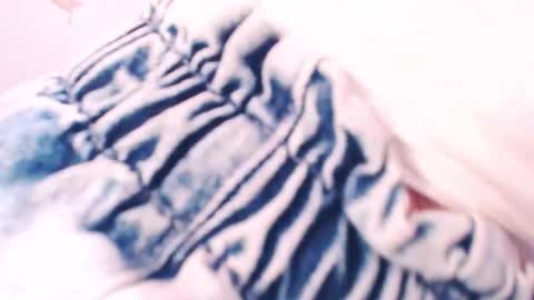 blond_pussy_ online show from November 22, 5:28 am