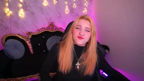blondymona online show from January 15, 3:32 pm
