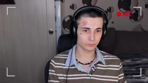 SONNYVAN online show from November 11, 8:00 pm