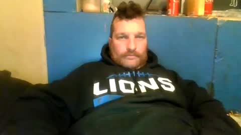 bluedemoneyes1986 online show from February 27, 2:25 am