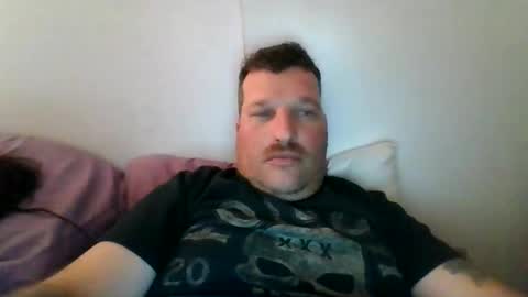 bluedemoneyes1986 online show from October 31, 7:09 am