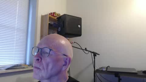 Snapshot of blueeyesn8 chatting on October 21, 8:08 am blueeyesn8 online show from October 21, 8:08 am