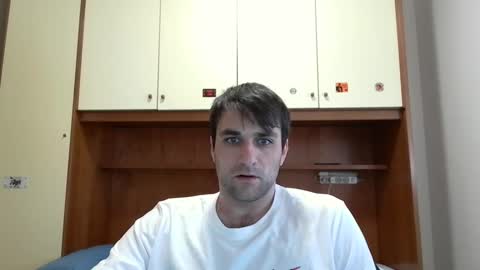 bluejoee online show from April 19, 7:53 am