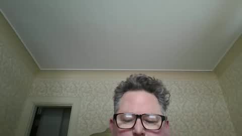 bluemoose70 online show from January 4, 3:39 pm