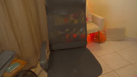 Snapshot of bluemysticlady chatting on September 27, 3:21 pm FLORAA online show from September 27, 3:21 pm