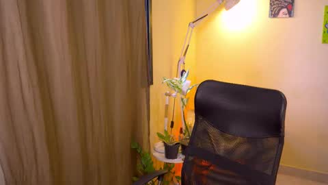 FLORAA online show from January 31, 7:11 pm