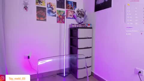 Taylenna online show from November 11, 2:36 am