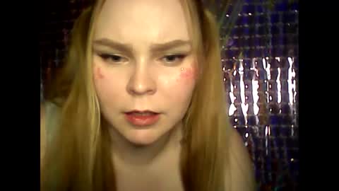 Snapshot of blushing_star chatting on February 12, 6:09 pm blushing_star online show from February 12, 6:09 pm