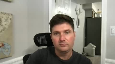 bobbylightfoot3 online show from January 25, 9:57 pm