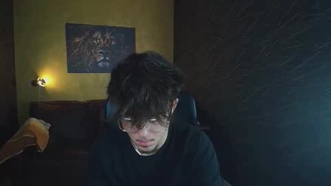 BodhiHayes online show from March 6, 8:57 am