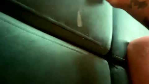 Nail and Olivia online show from April 14, 6:27 am