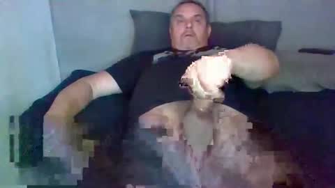 emilio online show from October 31, 8:37 am