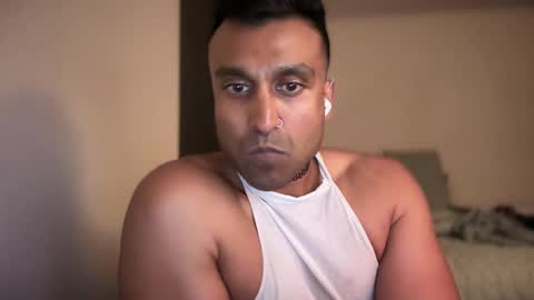 DeeLina online show from February 19, 4:33 pm