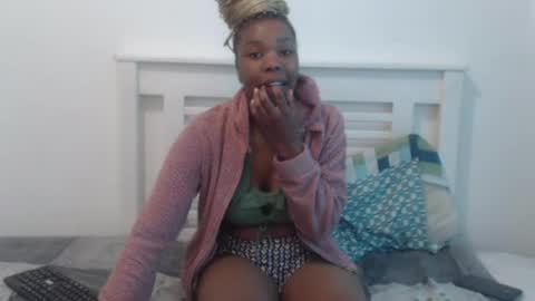 boitylips online show from July 20, 10:39 am