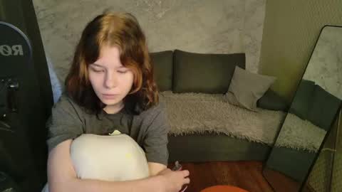 Jessy  Mark online show from April 22, 5:25 am