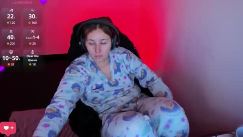 Bonnie Help me reach 500 likes online show from March 29, 6:31 pm